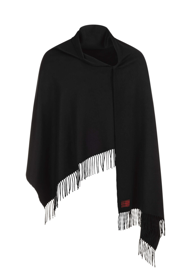 Ghost mannequin product photography of shawl Ghost mannequin product photography of shawl